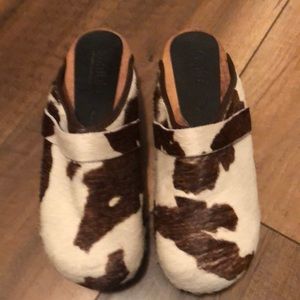 Sanita leather brown cow print open wooden footbed Danish clogs. Size 38